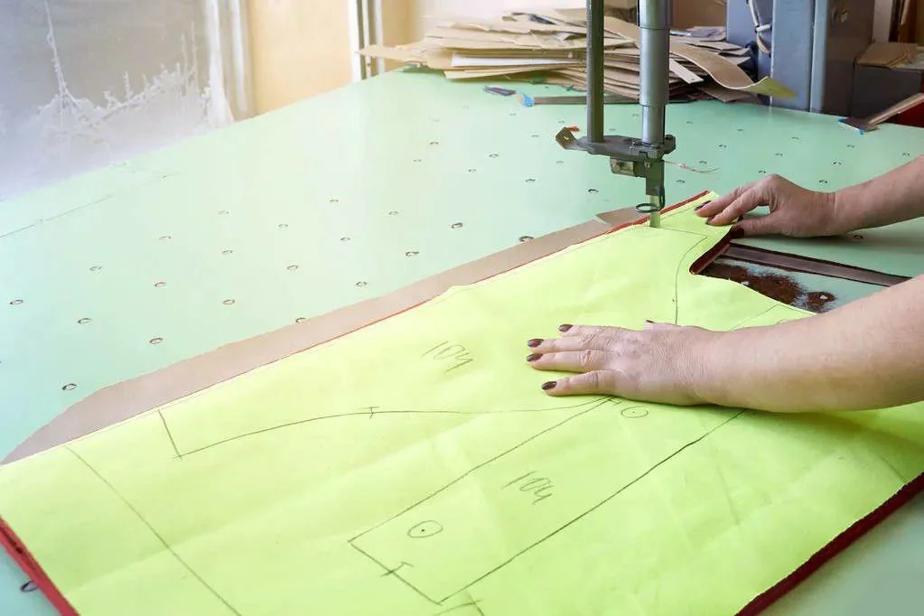 Fabric cutting operation on a marked pattern